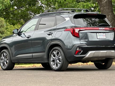 Used 2024 Kia Seltos S AWD/4WD image 6