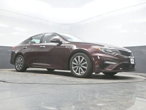 Used 2020 Kia Optima Premium FWD image 38