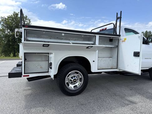 Used 2016 Chevrolet Silverado 2500 W/T AWD/4WD image 12