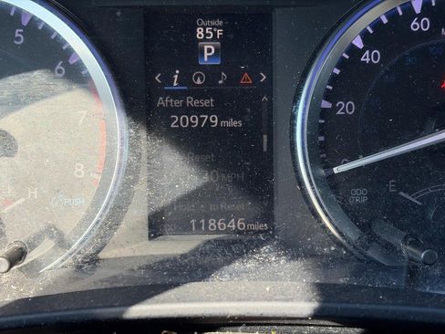 Used 2016 Toyota Highlander XLE AWD/4WD image 6