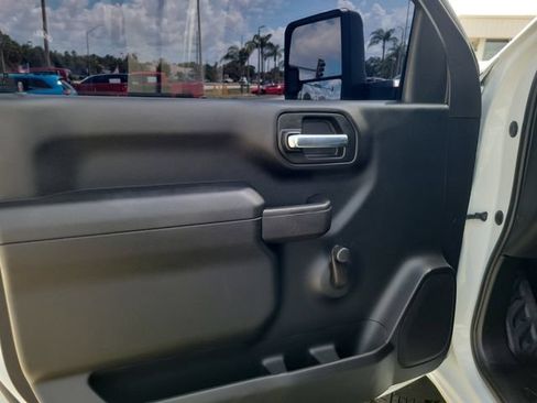 Used 2023 GMC Sierra 3500 Pro AWD/4WD image 11
