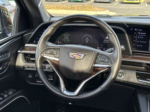 Used 2023 Cadillac Escalade Sport Platinum w/ LPO, ONYX Package image 15