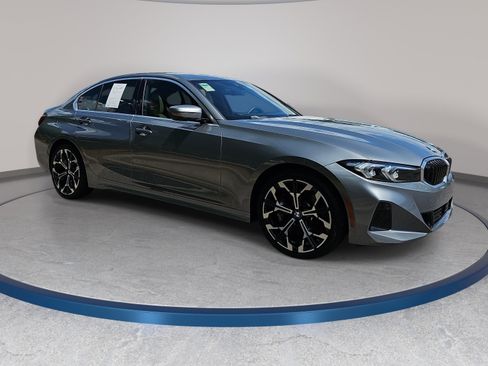 Certified 2025 BMW 330i Sedan w/ Premium Package RWD image 4