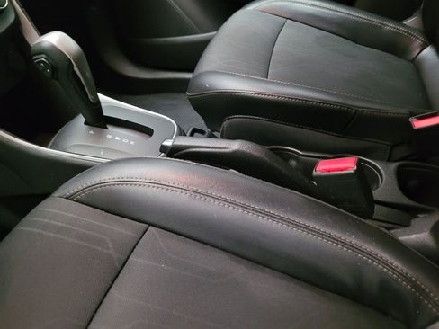 Used 2018 Chevrolet Trax LT w/ Redline Edition image 26