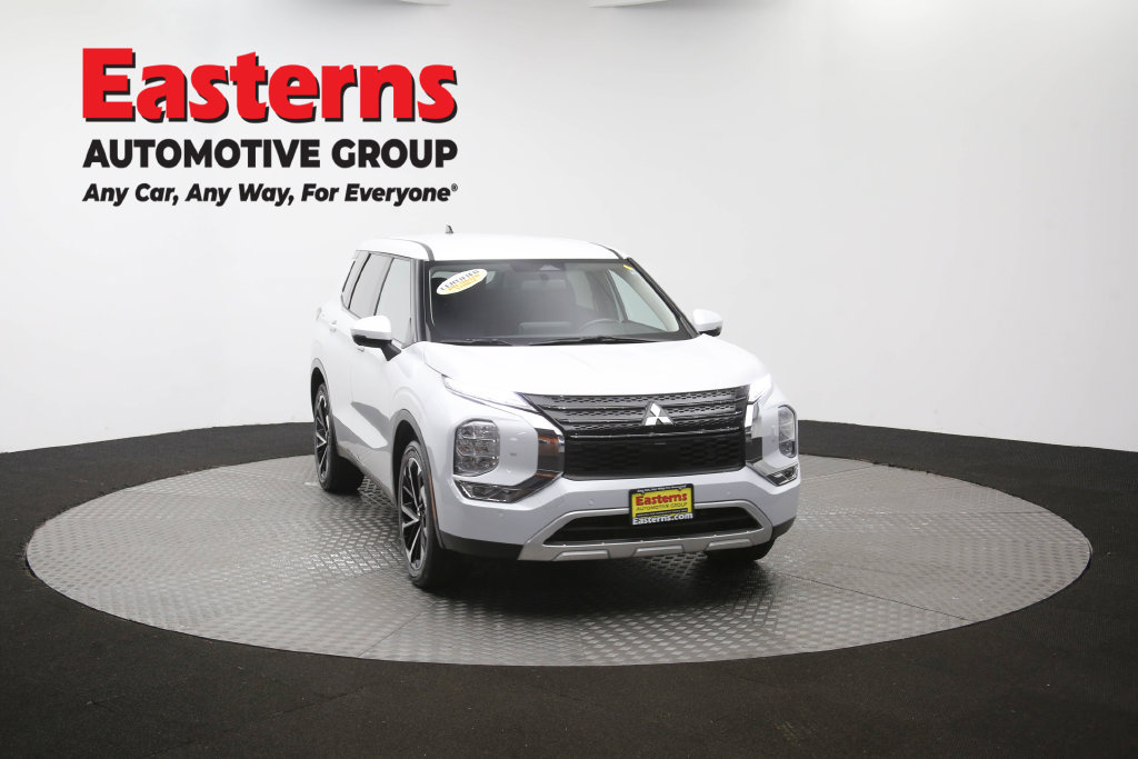 Used 2024 Mitsubishi Outlander SE AWD/4WD image 53