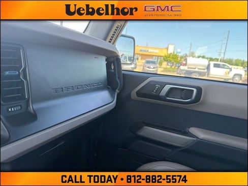 Used 2023 Ford Bronco Wildtrak AWD/4WD image 32