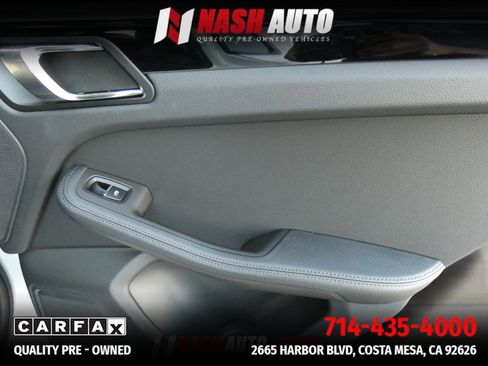 Used 2024 Porsche Macan AWD/4WD image 39