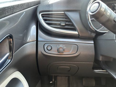 Used 2022 Buick Encore Preferred w/ Safety Package AWD/4WD image 11