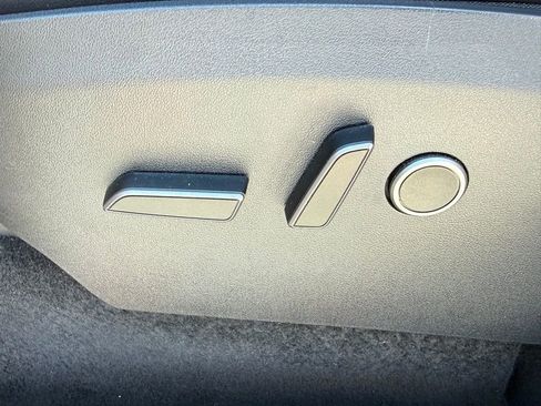 Used 2023 Tesla Model Y Long Range image 10