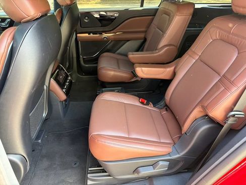 Used 2025 Lincoln Aviator Reserve w/ Jet Appearance Package RWD image 21