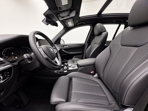 Used 2024 BMW X3 xDrive30i w/ Premium Package AWD/4WD image 5