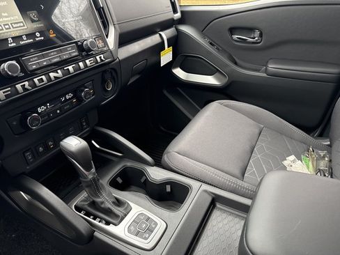 New 2026 Nissan Frontier SV w/ All-Weather Content Package AWD/4WD image 19