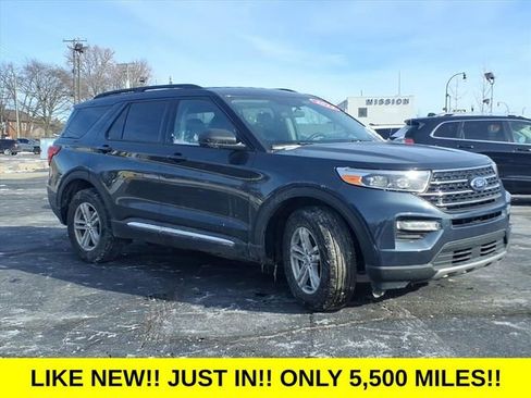 Used 2023 Ford Explorer XLT w/ Equipment Group 202A image 3