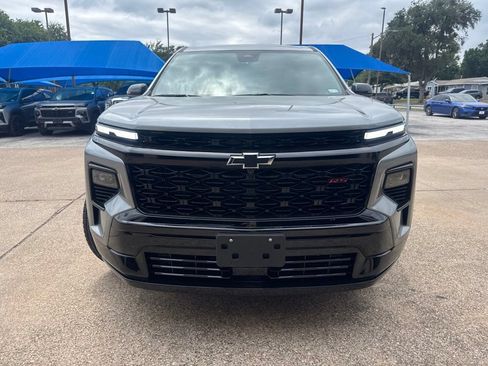Used 2026 Chevrolet Traverse RS FWD image 2