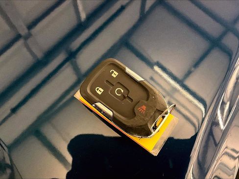 Used 2019 GMC Terrain SLE w/ Driver Convenience Package image 9