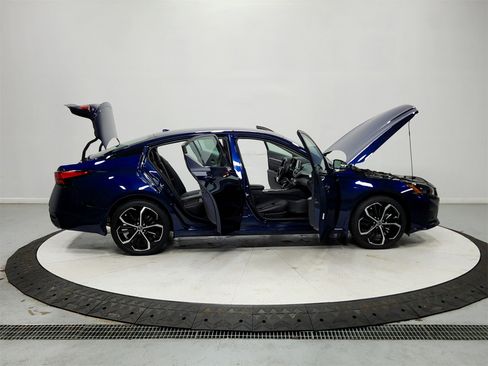 Used 2023 Nissan Altima 2.5 SR image 18
