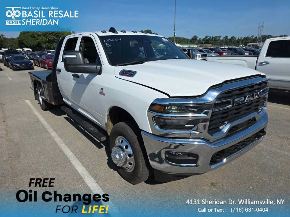 Used 2026 RAM 3500 Tradesman w/ Chrome Appearance Group AWD/4WD image 1