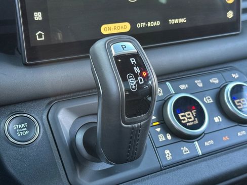 Used 2024 Land Rover Defender 130 Outbound image 24