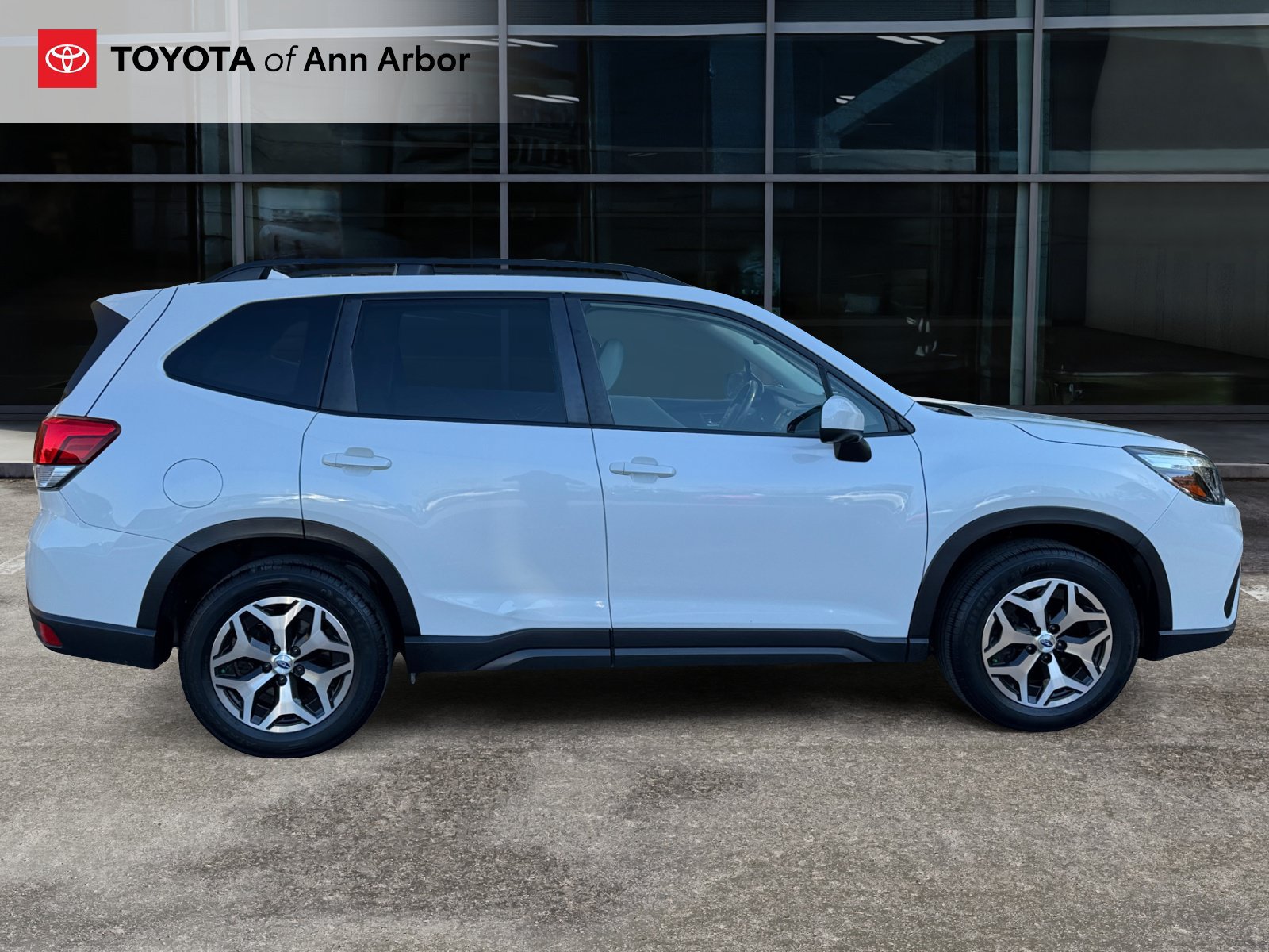 Used 2020 Subaru Forester Premium AWD/4WD image 12
