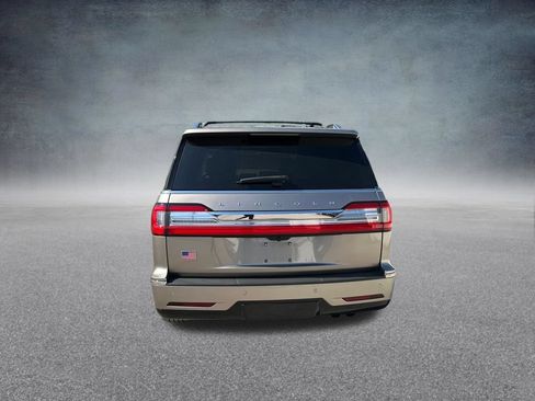 Used 2020 Lincoln Navigator Reserve w/ Luxury Package AWD/4WD image 5