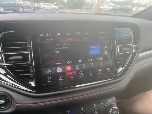 Used 2023 Dodge Durango GT AWD/4WD image 6