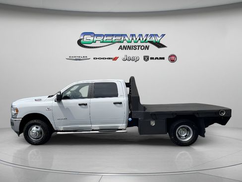 Used 2024 RAM 3500 SLT w/ Quick Order Package 2YG SLT AWD/4WD image 4