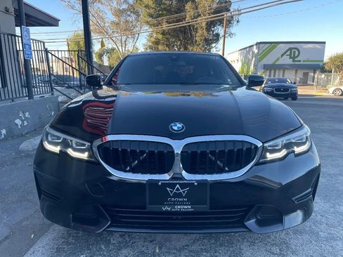 Used 2020 BMW 330i Sedan w/ Convenience Package RWD image 2