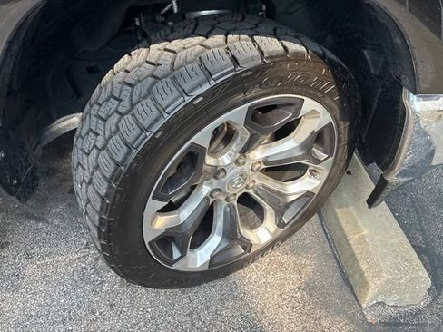 Used 2021 RAM 1500 Limited AWD/4WD image 13