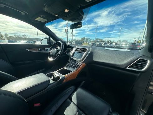 Used 2020 Lincoln Nautilus Reserve w/ Equipment Group 202A AWD/4WD image 30