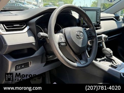 Used 2021 Toyota RAV4 LE AWD/4WD image 27