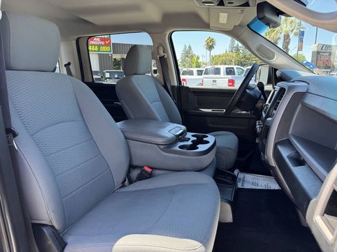 Used 2015 RAM 2500 Tradesman w/ Chrome Appearance Group AWD/4WD image 12