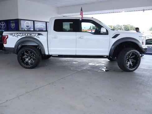 Used 2018 Ford F150 Raptor w/ Equipment Group 802A Luxury AWD/4WD image 6