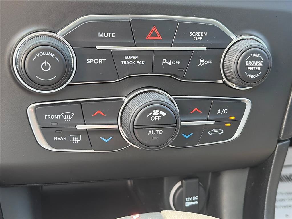 Used 2022 Dodge Charger R/T w/ Plus Group RWD image 19