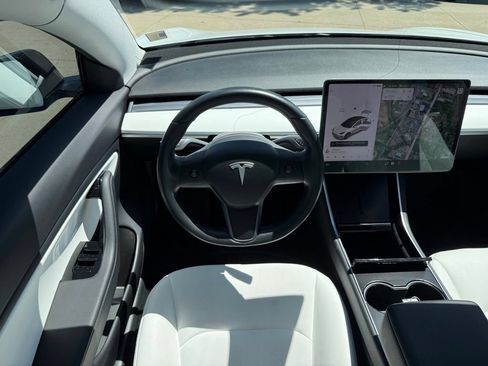 Used 2019 Tesla Model 3 Long Range AWD/4WD image 2