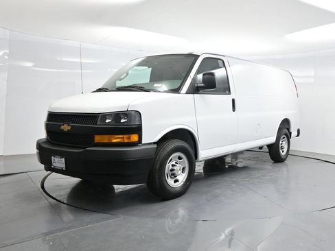 New 2026 Chevrolet Express 2500 w/ Driver Convenience Package RWD image 73