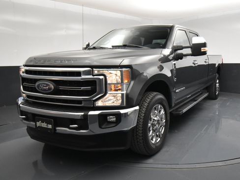 Used 2020 Ford F350 Lariat w/ Lariat Ultimate Package image 2