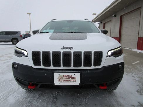 Used 2020 Jeep Cherokee Trailhawk w/ Cold Weather Group AWD/4WD image 4