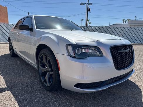 Used 2023 Chrysler 300 Touring w/ Sport Appearance Package RWD image 7