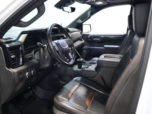Used 2022 GMC Sierra 1500 AT4 w/ AT4 Premium Package AWD/4WD image 33