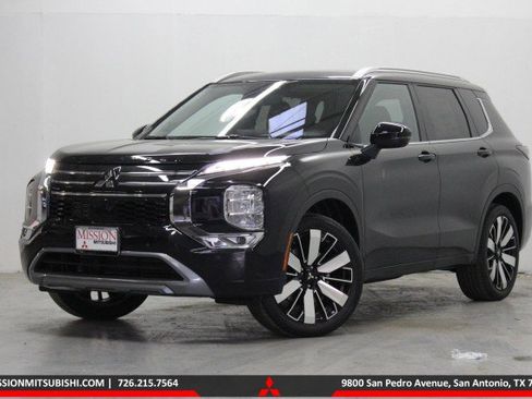 New 2026 Mitsubishi Outlander SEL image 1