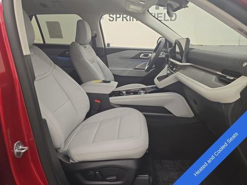 New 2026 Ford Explorer Platinum w/ LUX Leather Package AWD/4WD image 11