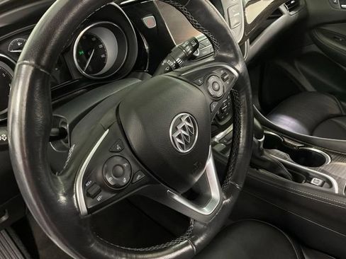 Used 2020 Buick Envision Essence FWD image 17