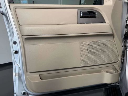 Used 2014 Ford Expedition EL Limited w/ Equipment Group 301A RWD image 29