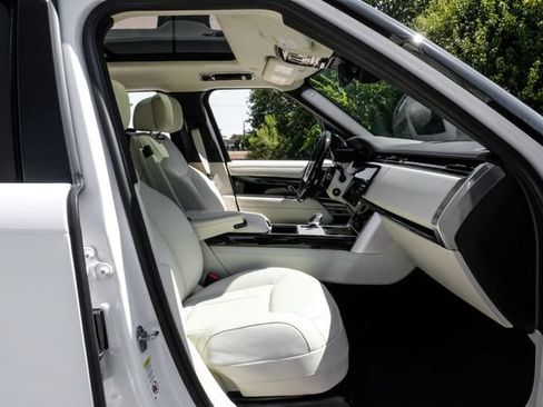 Used 2026 Land Rover Range Rover Long Wheelbase Autobiography AWD/4WD image 43
