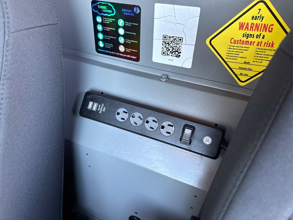 Used 2020 Ford Transit Connect XL FWD image 31