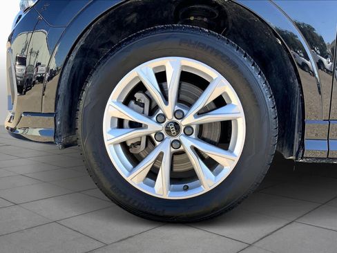 Used 2023 Audi Q3 2.0T Premium image 11