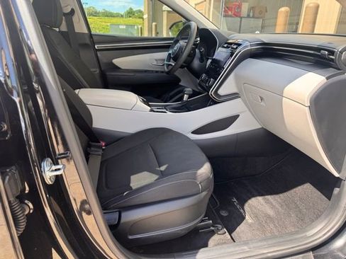 Used 2023 Hyundai Tucson SEL FWD image 17