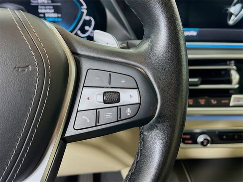 Used 2022 BMW X5 xDrive45e w/ Executive Package image 22