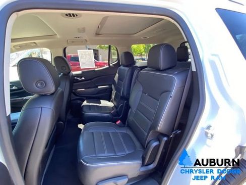 Used 2020 GMC Acadia Denali w/ Denali Ultimate Package AWD/4WD image 27