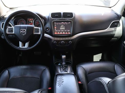 Used 2017 Dodge Journey Crossroad FWD image 13